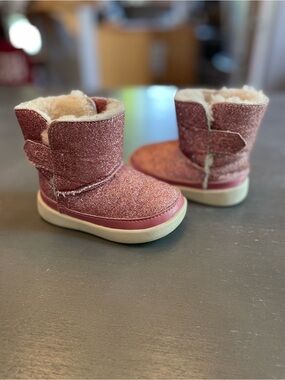 UGG Kids Glitter Faux-Shearling Boots - Rose